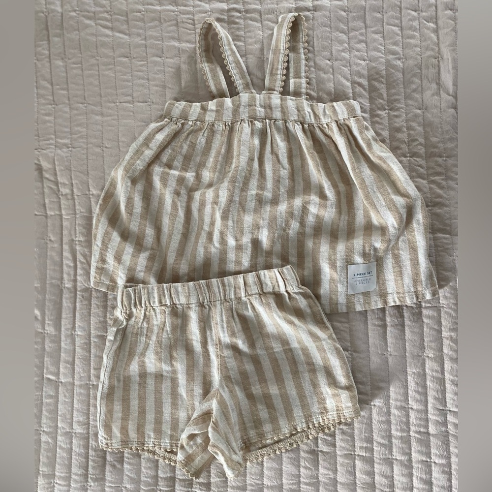 NWOT Linen Blend Little Girls Outfit